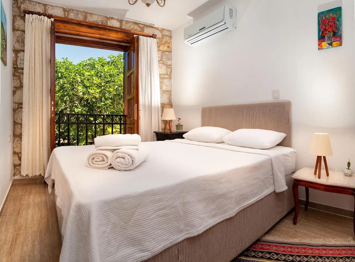 Flores Hotel Alaçatı