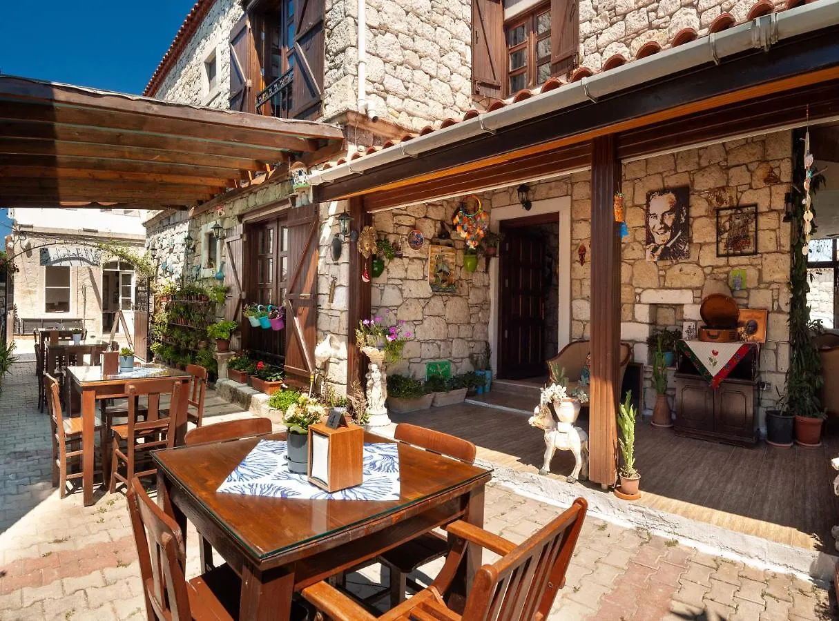 Flores Hotel Alaçatı
