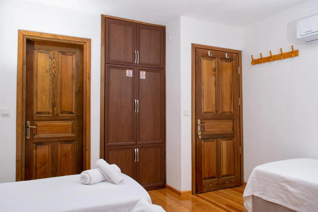 Flores Hotel Alaçatı