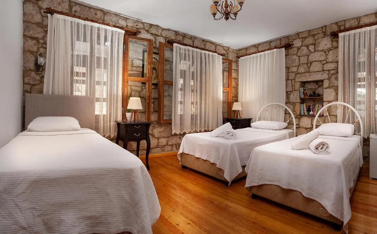 Flores Hotel Alaçatı