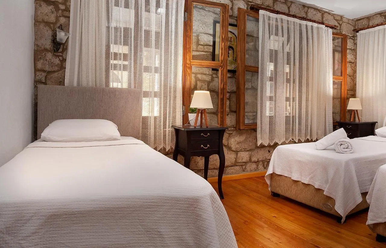 Flores Hotel Alaçatı